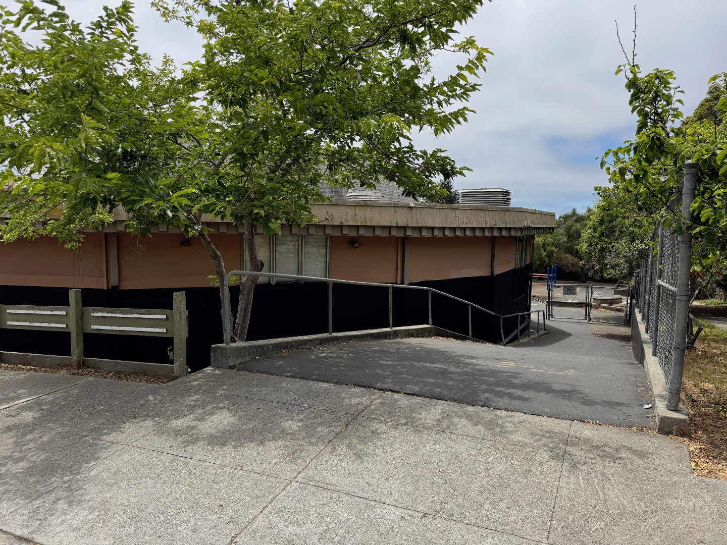 1130 Oxford Street Image #5