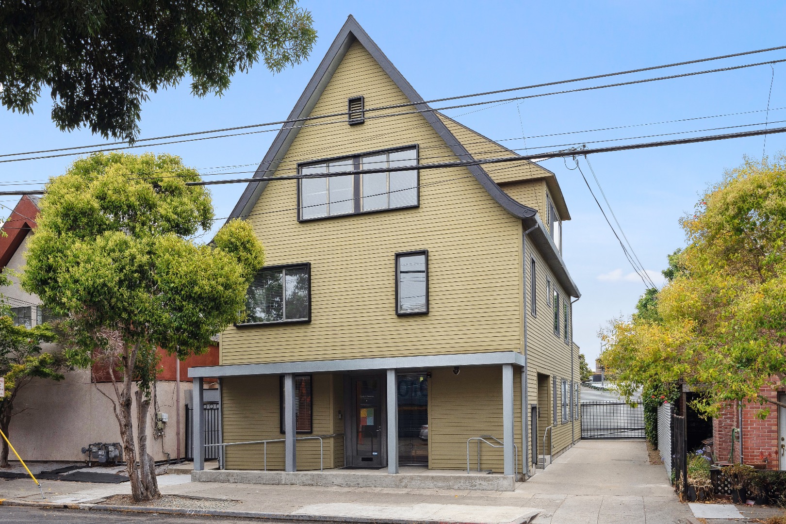 1010 Grayson Street Image #1