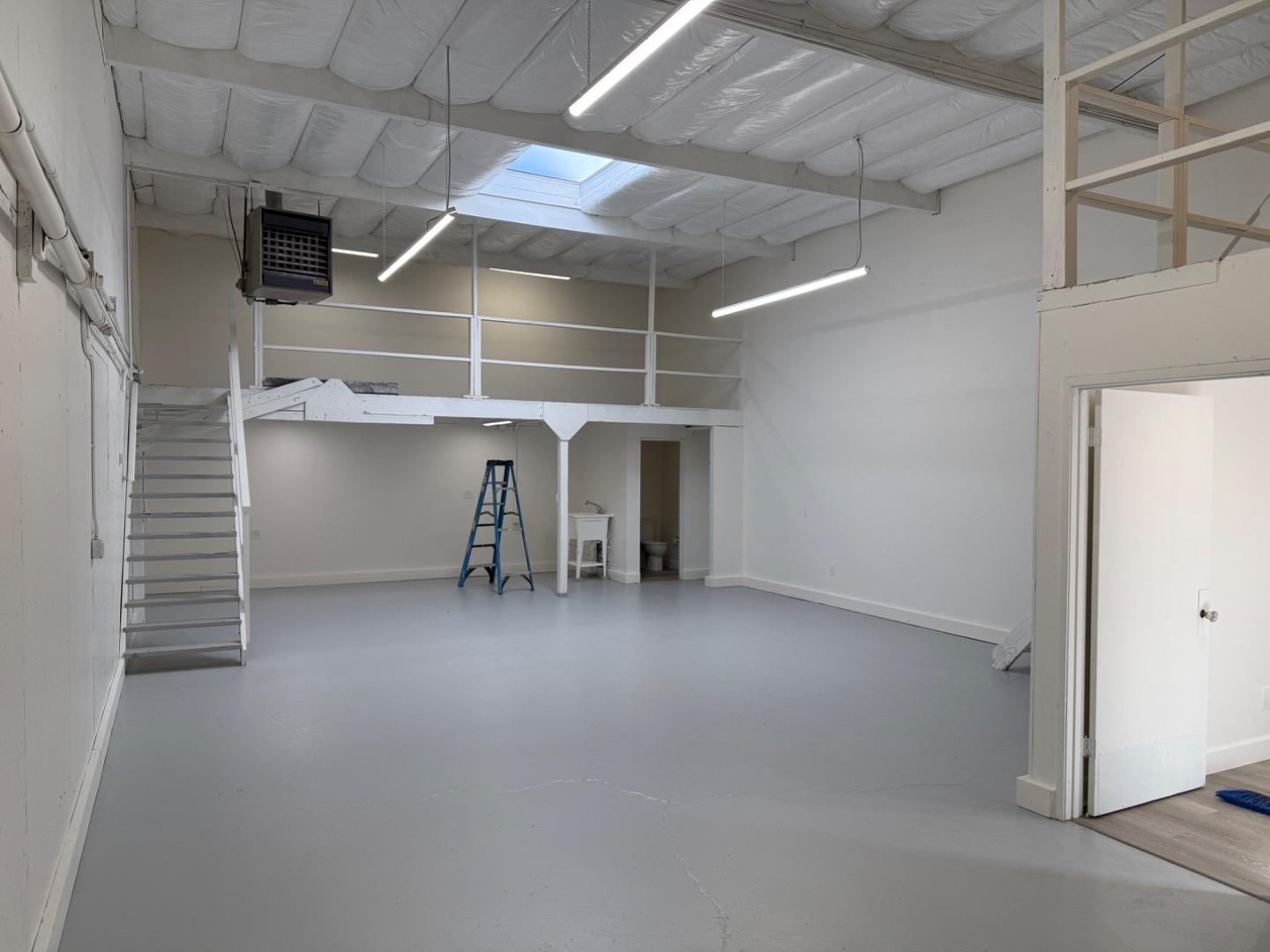 723 Dwight Way Image #2